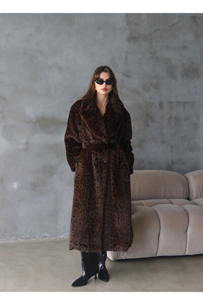 thelowely Leopard Printed Faux Fur Coat