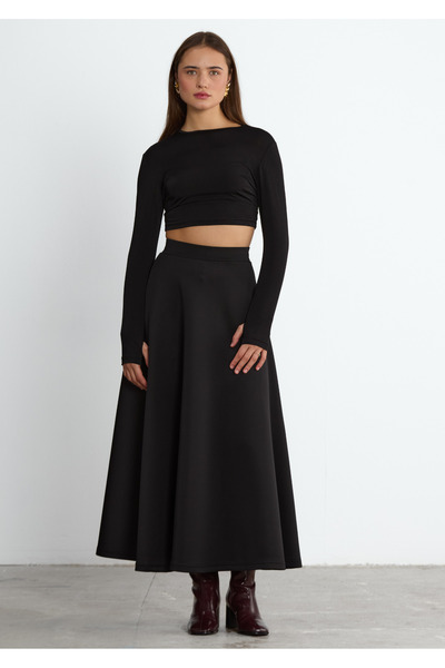 LADYA COLLECTION تنورة ميريل طويلة سوداء مزينة بالكشكشة