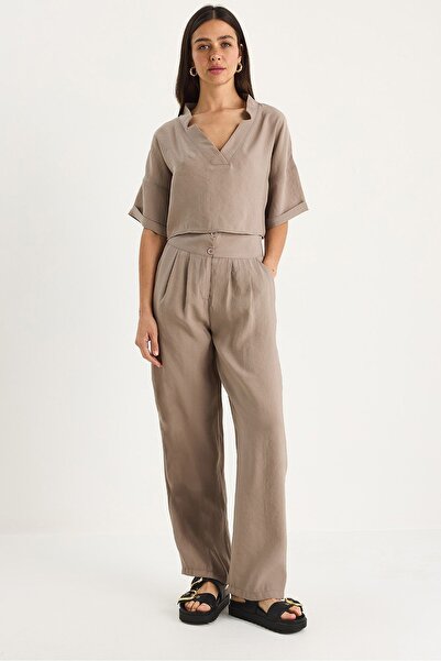 Hiccup Bianco Lucci Modal Two-Piece Set with V-Neck Top and High-Waisted Trou...