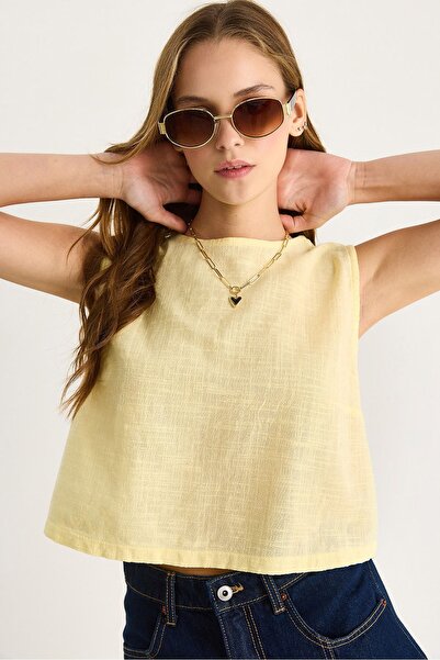 Hiccup Cropped round-neck blouse in linen blend