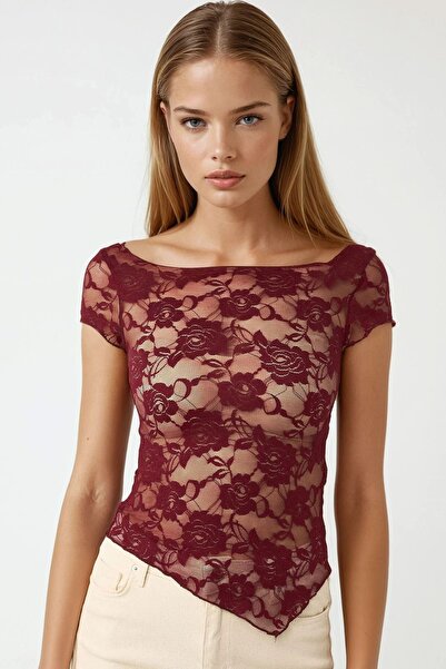 Hiccup Top scurt cu dantelă florală, colecția Pika