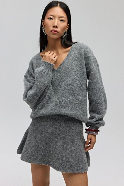 Hiccup MAI STUDIOS Zerium Sweater