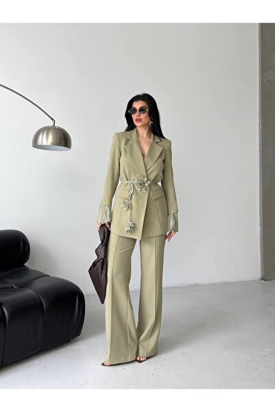 ZF BUTİK Kadın Gül Aksesuar Detaylı Takım Elbise
