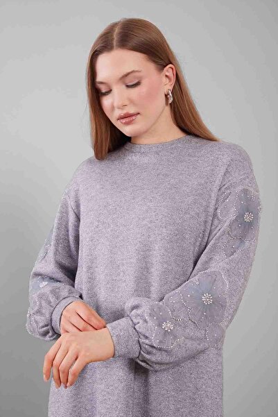 Levidor Gray Sleeve Floral Detailed Tunic