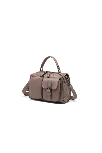 Solo Bag حقيبة ظهر أنيقة متعددة الأقسام مع غطاء من الجلد المغسول وتفاصيل مميزة