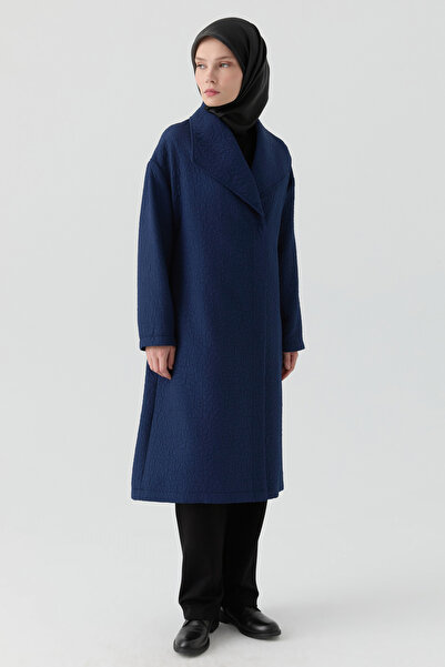 Tuğba İnce Kapitone Kap - Lacivert