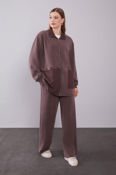 Levidor Brown Self-Patterned Collared Double Suit