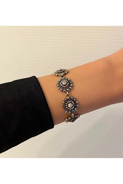 Ceso Accesories سوار عتيق الطراز مزين بحجر الماركاسيت وشكل زهرة الأقحوان