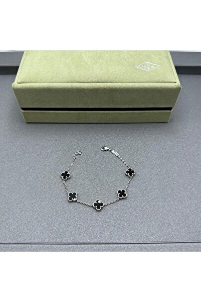 Treasures سوار فان كليف أند آربلز هو سوار فينتاج ألامبرا.