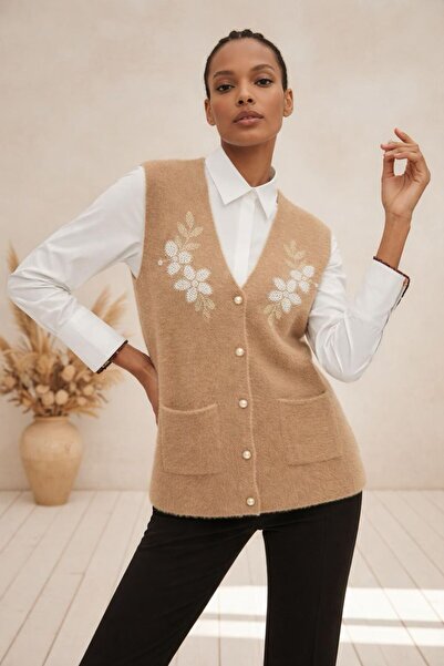 larocci Women's Pearl Button Embroidered Sleeveless Vest