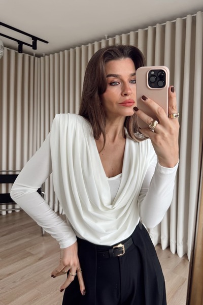 Sue Store White Degaje Collar Model Blouse