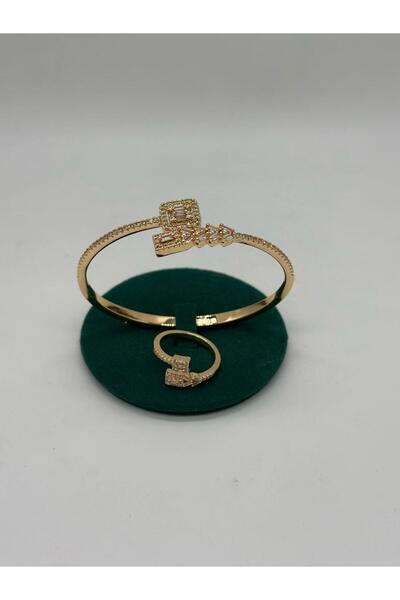 Treasures A jewelry set consisting of a bracelet and a ring