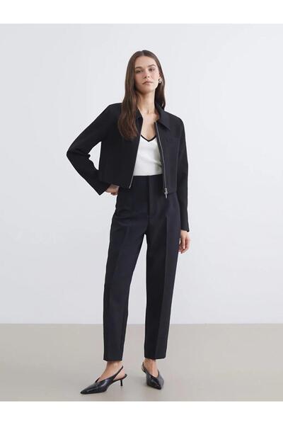 LC Waikiki Pantaloni plisați pentru femei Black Carrot Fit (S6)