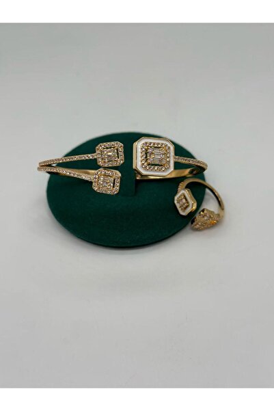 Treasures مجموعة مجوهرات تتكون من سوار وخاتم