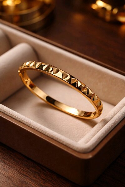 stainless steell سوار معصم من الفولاذ الذهبي