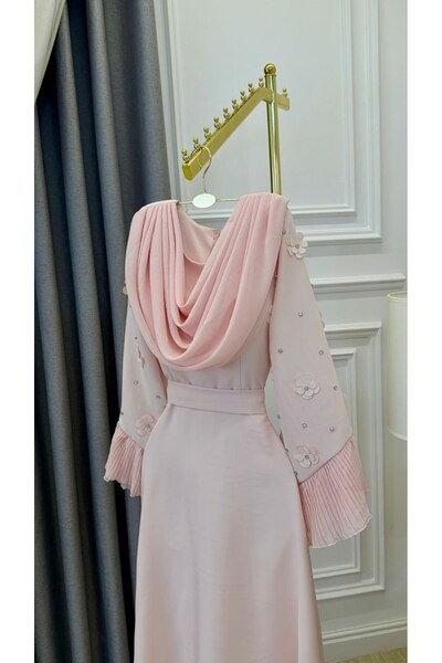 ainaqat aljawhara soft dress