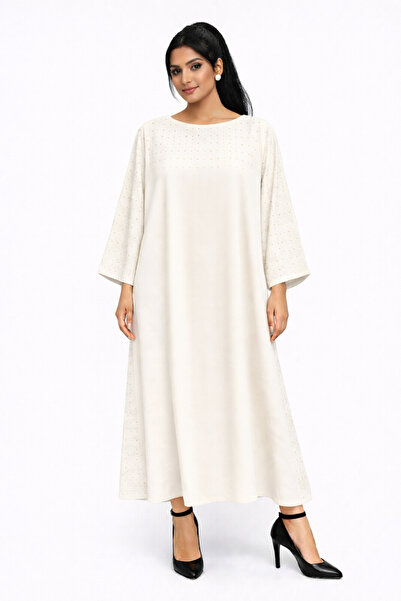 Al Afnan Boutique An elegant jalabiya made of lightweight linen fabric, delic...