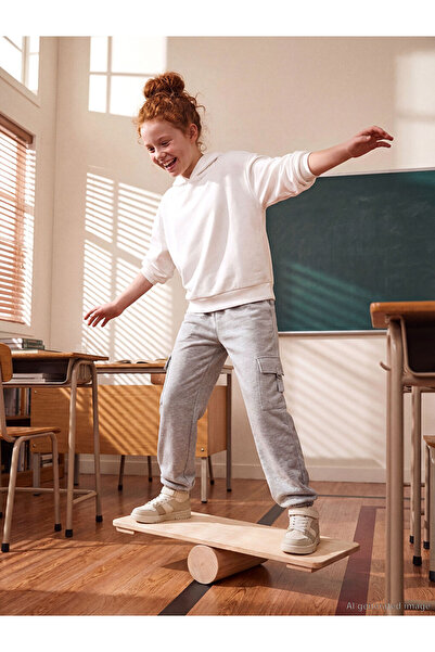 LC Waikiki Shining Store προσφέρει αστραφτερές επιλογές: Φούτερ Cargo για κορ...