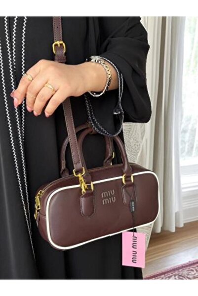 Generic Handbag and shoulder bag with accessories
