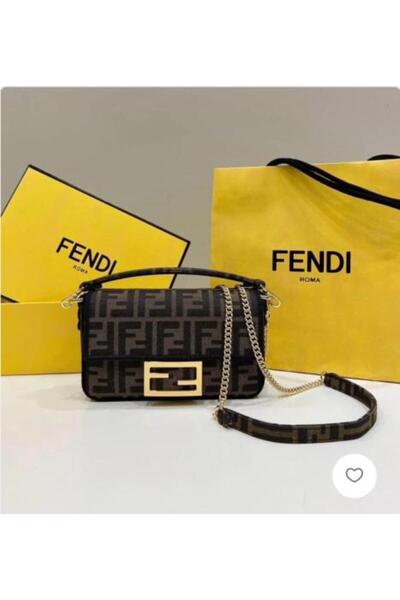 Generic Baguette handbag and shoulder bag with accessories