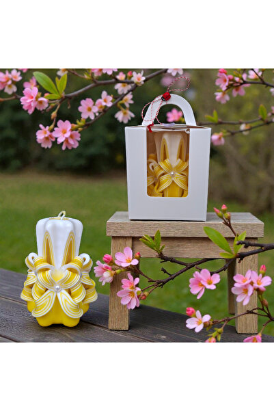 LumanariRegale Lumanare sculptată mărțișor