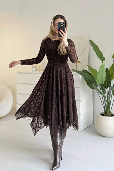 MARTYZ Çiçek İşlemeli Kayık Yaka Uzun Elbise