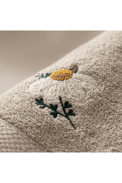 Vannes Home Luxury Embroidery Detailed 2-Piece Hand and Face Towel Soft Textu...