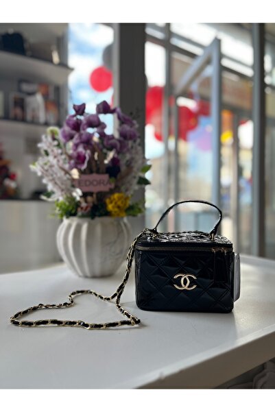 Edora Collection örgü zincirli zarif ve şık omuz çantası