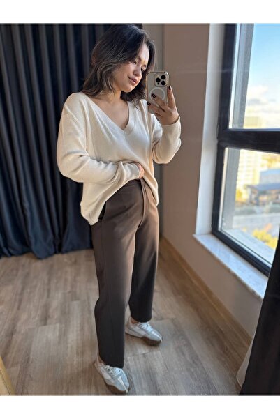 BÜŞRA PERKER Mil Fabric Stitched Detailed Trousers