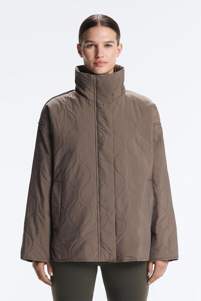 Oysho AEROGEL'li suya dayanıklı FELLEX® dolgulu ceket