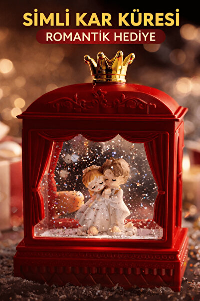 Mareluxe Taçlı Kırmızı Sahne Tasarımlı Sevgili Figürlü Simli Kar Küresi