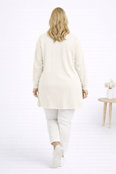 Birol Triko Women's Cream Slit Tunic with Floral Accessories
