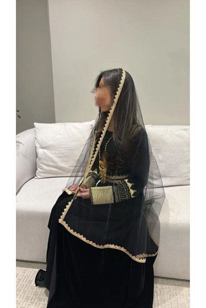 Sukar Two-tone velvet jalabiya from Sukkar