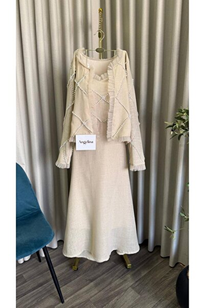 Angelinaa Clara's dress