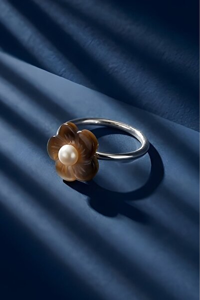 Takıdepo Sedefli Papatya Model Ve İnci Taşlı Minimal Kadın Yüzük - Gümüş Rengi