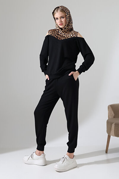 lubiti Kapşonlu Omuz Dekolteli Eşofman Takım/Leopar Desen Üzerine Pul İşlemel...
