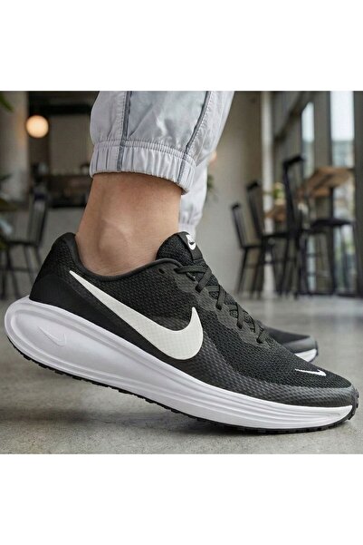 Nike Men's sports shoes revolution 8 daily sports shoes