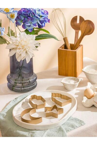 LC Waikiki Yellow Metal Cookie Mold Set of 4 (S6)