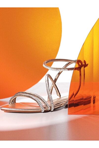 Fasko Kadın Zarif Taş Detaylı Sandalet