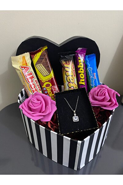 Hediye Kutusu Sevgililer Günü ve Doğum Günü İçin Kalpli Gül Konseptli Zarif K...