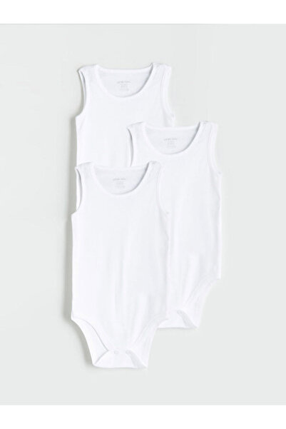 LC Waikiki مجموعة من 3 قطع ملابس داخلية كلاسيكية للفتيات الصغيرات من ESVAB