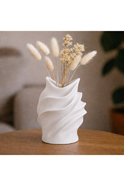 Vescarri Elemental Decorative Vase |   Fluid Modern Design