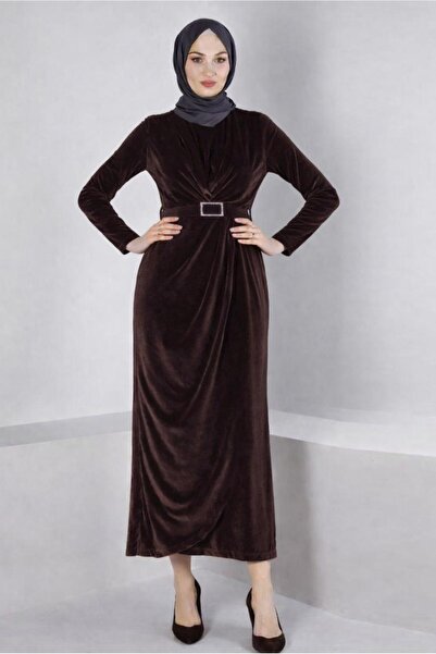 TRENDTESETTÜR KADIN KAHVE KEMERLİ KADİFE ABİYE ELBİSE T 50282