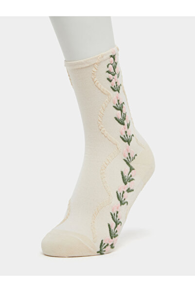 Styli Cream Ankle Socks with Floral Embroidery