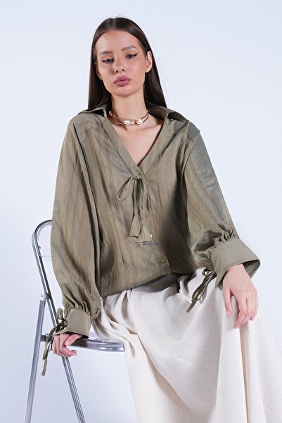 Trend Alaçatı Stili Women's Khaki Lace Detailed Draped Cuff Sleeve Oversize S...