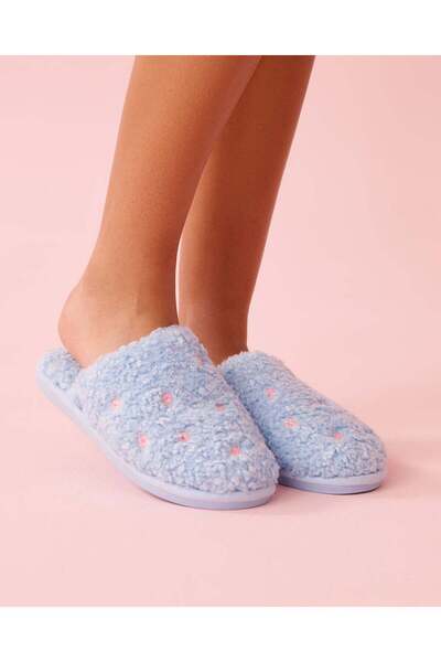 La Vie en Rose شباشب من الفرو المجعد المطرز بالورود