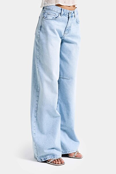 it's basic Women's Ice 4S6-3 Wide Leg Barrel Fit 100% Cotton Denim Jean
