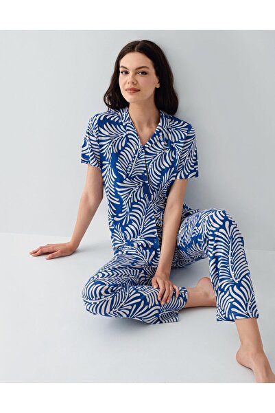 Arnetta Set de pijamale pentru femei, cu mâneci scurte și nasturi, cu model –...