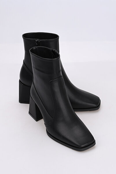 ALEYNA CEYLAN Hanna Siyah Cilt Yandan Fermuarlı Küt Burunlu Kadın Bot