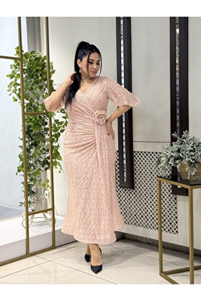 live forever فستان سهرة من الدانتيل ذو ياقة مزدوجة ومقاس كبير